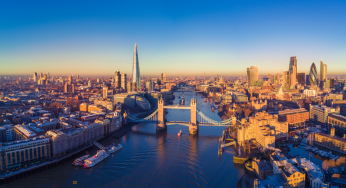 The magnificent Tower Bridge & Westminster Abbey – HISTORICAL LONDON SERIES